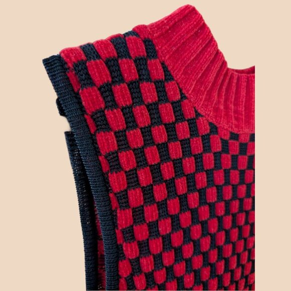 Crossing Pointe Sleeveless Knit Mini Dress - Picture 3 of 5